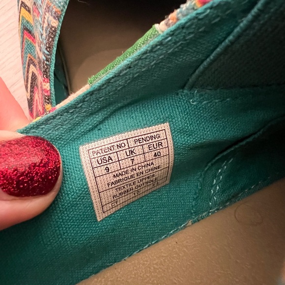 Sanuk Blue and Yellow Flats with Vibrant Pattern - Picture 7 of 9